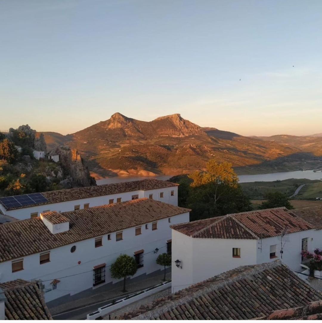 Apartamento Rural El Mirador Zahara De La Sierra Exteriör bild