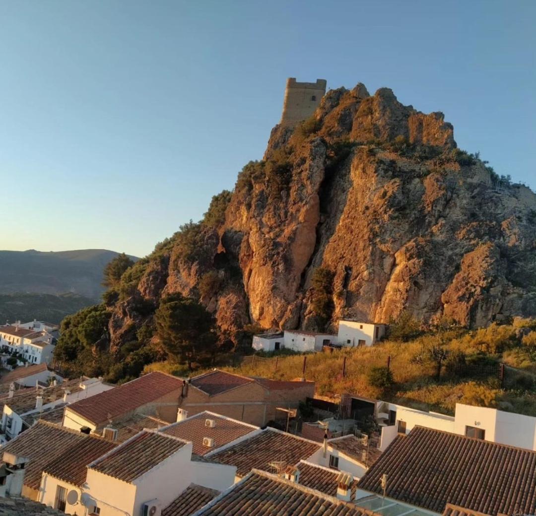 Apartamento Rural El Mirador Zahara De La Sierra Exteriör bild